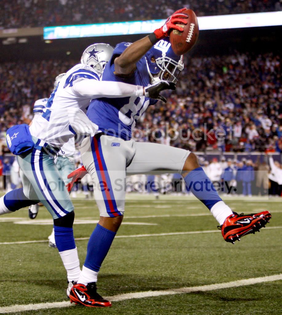 CowboysGiantsFootba_Merr13.jpg