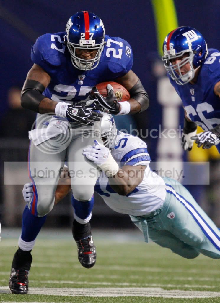 CowboysGiantsFootba_Merr15.jpg