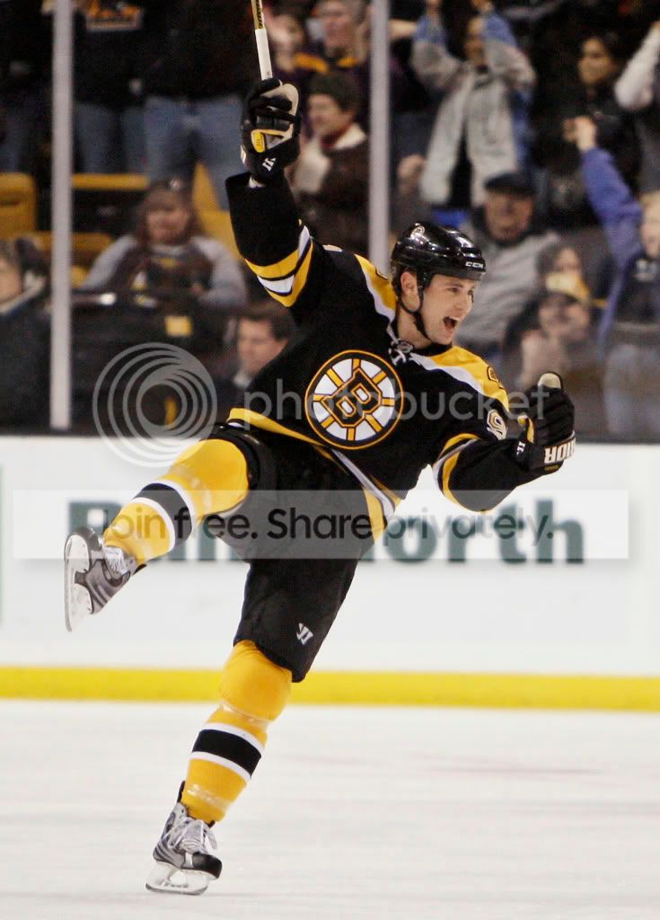 BruinsSavardHockey_Merr.jpg