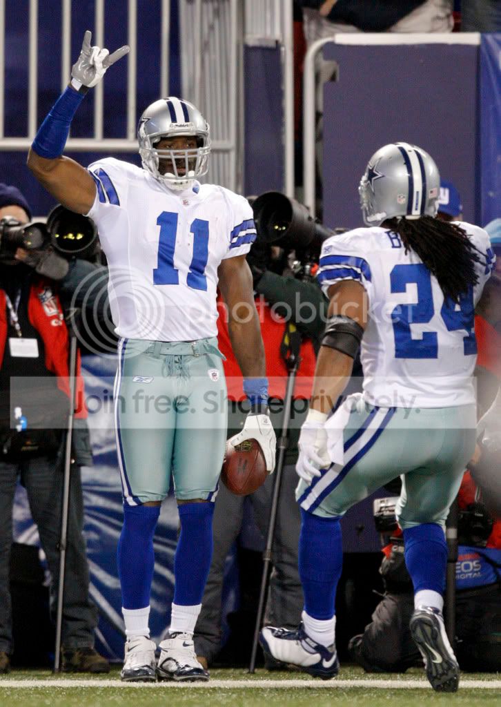 CowboysGiantsFootba_Merr10.jpg